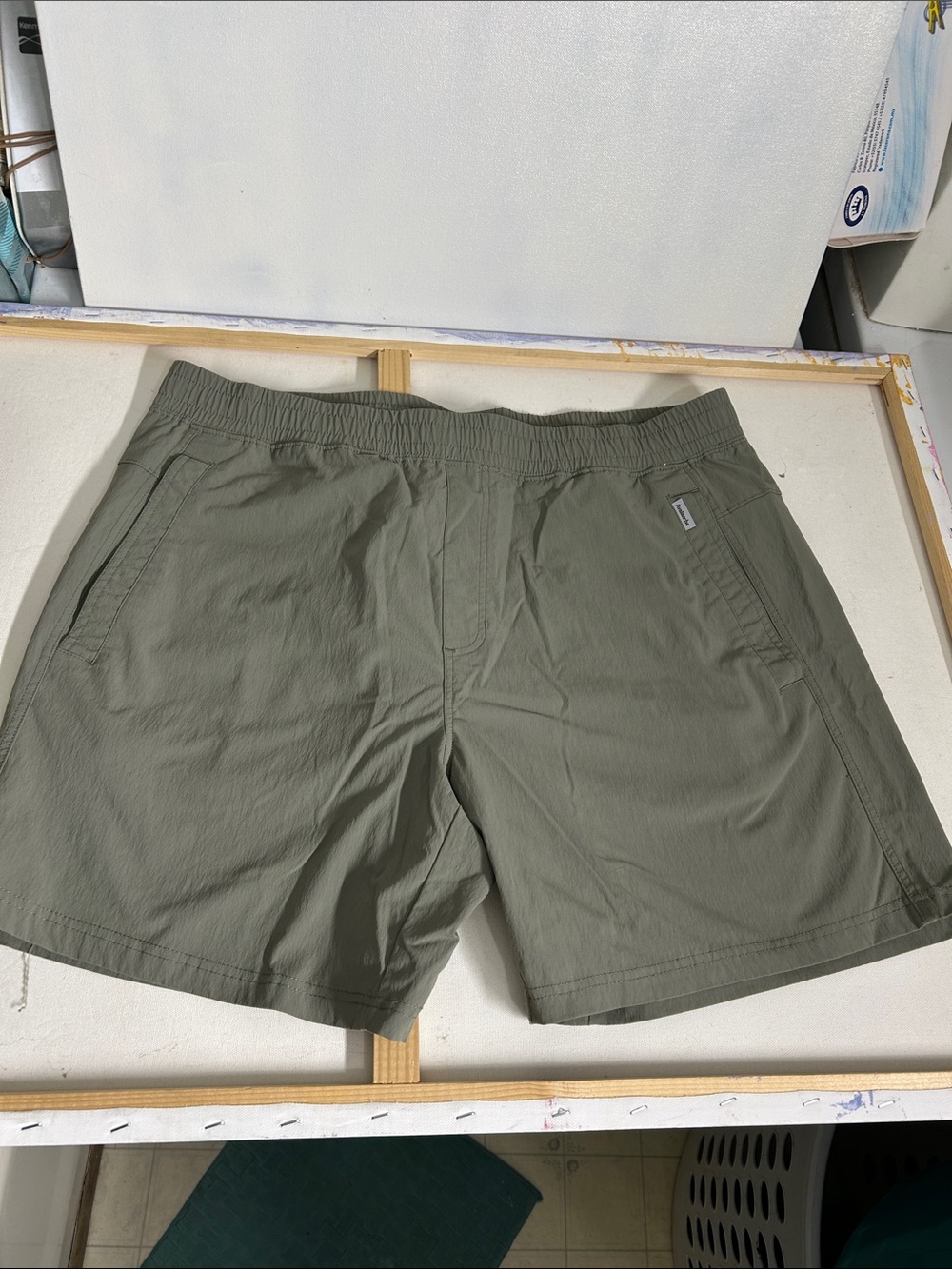 Men's Olive Green Lightweight Pull-On Shorts